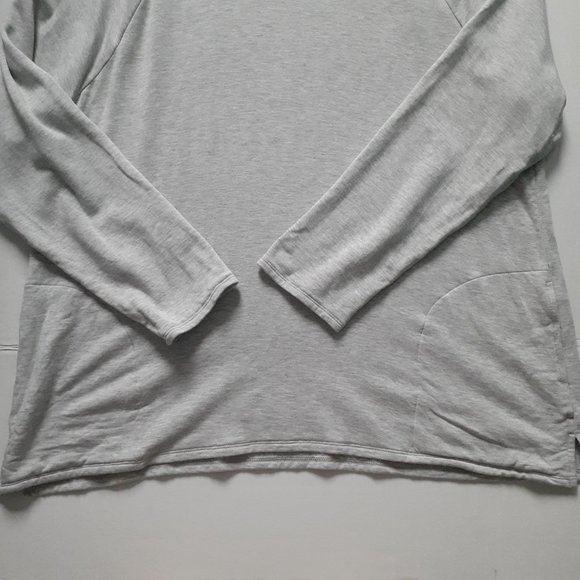 Chico's CoziSoft Button-Mock Tunic Gray Size 3/Size XL/Size 16 - Picture 7 of 10